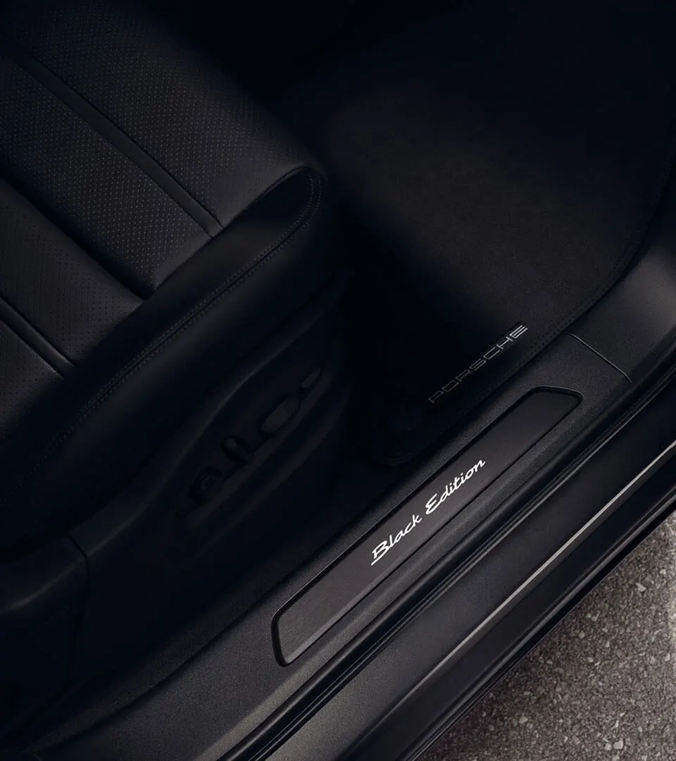 Porsche Cayenne - Details section